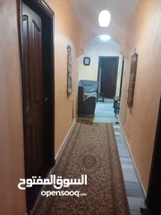  7 شقة أرضية في ضاحية الرشيد بالقرب من الخدمات