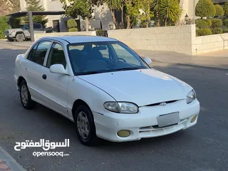  26 هيونداي اكسنت 1999 اتماتيك صندوق بحاله ممتازه استعمال شخصي من الحره