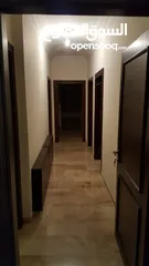  28 شقه مع روف مميزه للبيع