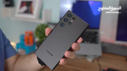  5 Samsung S22 Ultra 256GB جديد كفالة الوكيل الرسمي