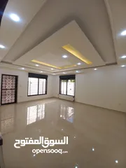  16 شقة للبيع طابق التسوية مساحة 203م وخارجي 80م في ابو نصير
