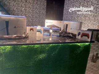 2 جهاز بلاستيشن فايف عدد واحد نسخة السيدي اعلى صنف سلم مع ايادي تحكم عدد 2 اصلي وشاشتين سمارت 55بوصه
