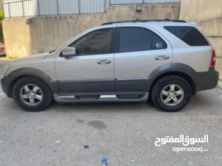  8 جيب سيرسنتو 2009 ، ماشي 173الف كيلو متر مرخص و مأمن و في امكانية للبدل!!!