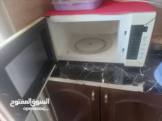  1 ميكرويف للبيع كونتي