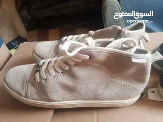  17 شروه اواعي واحذيه وشنط وحقائب وقشاطات أوروبي وغيره للبيع