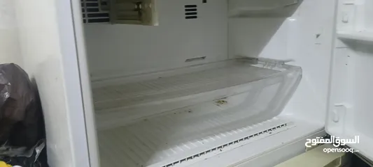  4 ثلاجة بحاله جيده شغاله 100٪