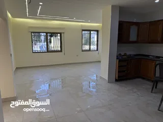  3 شقة صغيرة غرفتين الجندويل خلف فندق لارسا من المالك