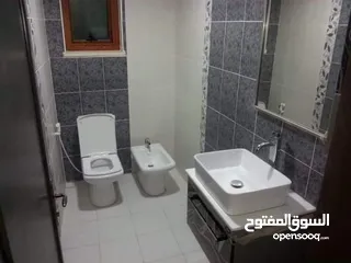  8 شقة مميزة - الدوار الرابع - 3نوم 1ماستر - 225م - منطقة هادئة ومميزة