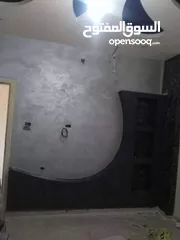  14 دهين مصري محترف بخبره كبيره في مجال الدهان و الديكورات وتركيب ورق الجدران وبديل الخشب وبديل الرخام ؟