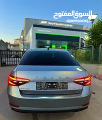  3 Škoda Superb