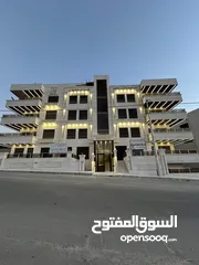  27 شقة شبه ارضي مع ترسات سوبر ديلوكس باجمل مناطق الجبيهة