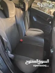  2 فورد فيستا بسعر حرق