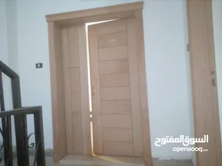  27 تفصيل كافة ابواب الخشب و صيانه