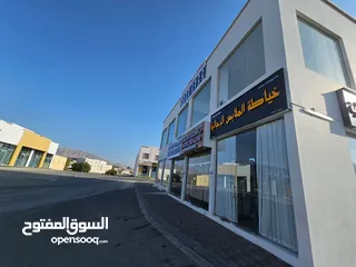  3 معارض للبيع في العامرات السادسة