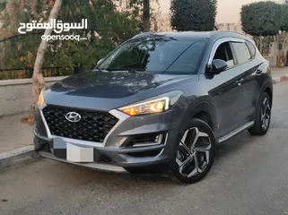  10 هونداي توسان 2020ترخيص2019 فل ماعدا الفتحة للبيع بسعر مغري ع الكاش عداد اصلي 80000كم فقط