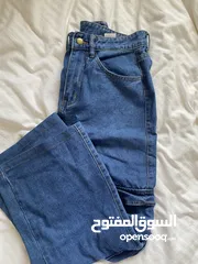  4 بنطلون جينز كارقو جديد سايز 26 لون ازرق غامق تقريبا واسع السعر جدا قماشته جميله ومريحه