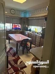  7 بيت من طابقين كل طابق منفصل