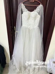  12 فستان عروس