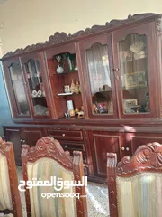  4 طقم سفرة  10 كراسي + طقم جلوس 7 مقاعد بحالة جيدة جدا + سجاد + طاولات جانبية