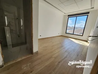  20 شقة أرضية مميزة في عبدون للبيع بموقع حيوي   الرقم المرجعي : 14199