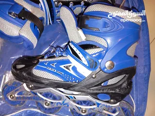  16 بوت عجال (سكيت - skate ) مستعمل لمده بسيطه  مع شنطة السكيت  مناسب من نمره 39 - 43 / يتوسع.