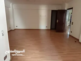  2 مقر إداري مرخص بمكرم عبيد الرئيسي