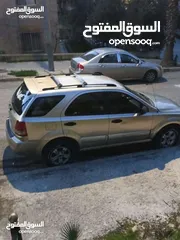  9 كيا سيرينتو جيب.بحالة ممتازة مش ناقصها شيء.كاش او اقساط