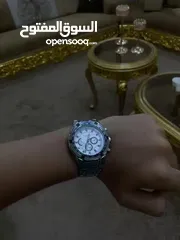  4 ساعه  CURREN الاصلي فقط99دينار استعمال شهر ونص تقريبا فقططط عطل تحتاج قطعه لتحريك العقارب يوجد توصيل