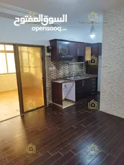  3 شقة مع روف منفصل بإطلالــــه مميزة