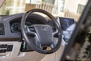  14 Toyota Land Cruiser 2020 Gx-r V8 Grand Touring body kit   السيارة بحالة الوكالة و قطعت مسافة 83,000