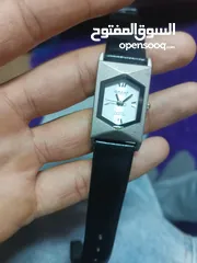  6 ساعة شغاله بحاجة  إلى بطاريات