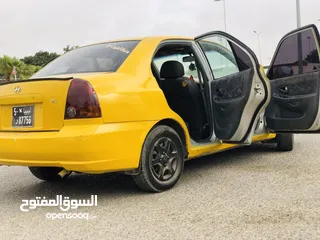  4 هونداي عدسه 2002