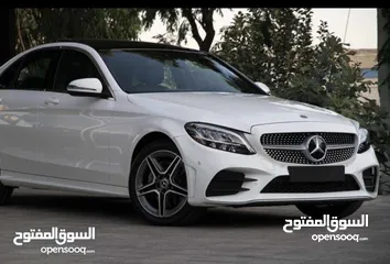  10 Mercedes Benz C200 2019 AMG kit    بحالة الوكالة عداد 17 الف كم فقط من المالك بسعر 35900