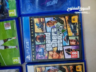  14 سيدات بلايستيشن فايف في حالة الوكالة