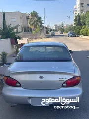  2 افانتي نيو موديل 2000 لون رمادي