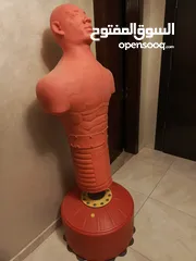  1 مجسم ملاكمه وفنون قتالية سيلكون بحاله ممتازه الاصلي القاعدة معبأ رمل للثبات