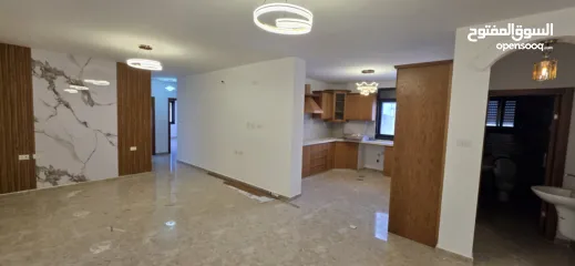  1 شقة 160 متر للبيع مقابل ديوان الموظفين