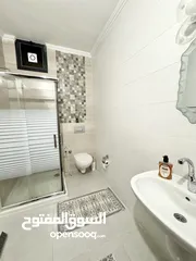  6 شقة للإيجار في عين منجد