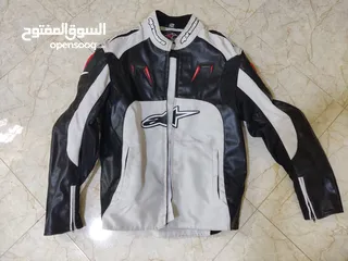  2 جاكيت دراجة نارية مستعمل نظيف جدا شبه جديد للبيع