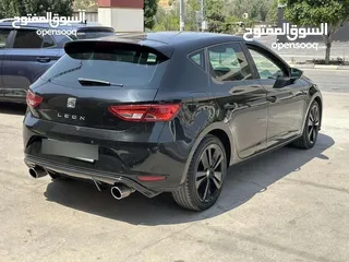  3 سيات ليون كرتونه موديل ال 2017لون اسود اوتومات جير dsg السياره جديده السعر كاش فقط