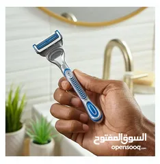  9 Gillette SKINGUARD SENSITIVE هتوفر 200 جنية