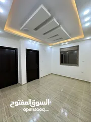  10 شقه بناء جديد طابق ثالث مع غرفه علي السطح ونصف السطح