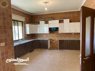 4 شقة طابقية مميزة للبيع في دير غبار طابق اول 275م تشطيب سوبر ديلوكس بسعر مغري