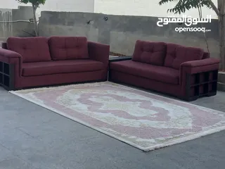  3 طقم كنب بحاله جيده جدا للبيع الموقع عمان الجبيهه