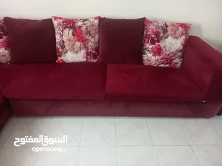  6 كورنر مع ثلاثية حجم كبير للبيع مع طاولة وسط