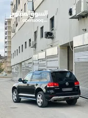  1 Volkswagen Touareg 2007