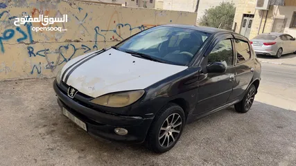  1 سيارة عملية اقتصادية وبسعر مغري لا تفوت الفرصة بيجو 206 مرخصة ومؤمنة حتى شهر 11 جاهزة للسير