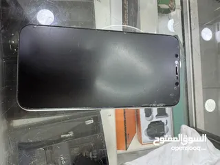  1 آيفون 11 برو مستعمل بحاله الوكاله 64 جيجا بطاريه 98٪؜ بحاجه فقط إلى تغير باك