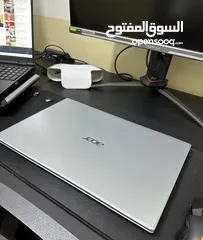  1 Acer laptop