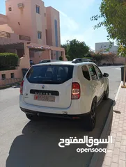  1 Renault Duster 2016